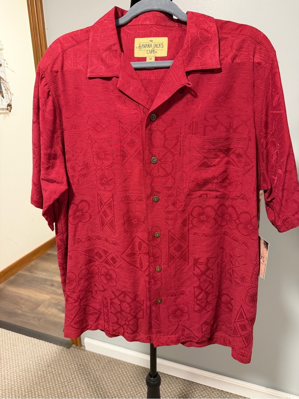 NWT Havana Jack’s Cafe Hawaiian Shirt Men’s Medium Red Floral Aloha Button Up